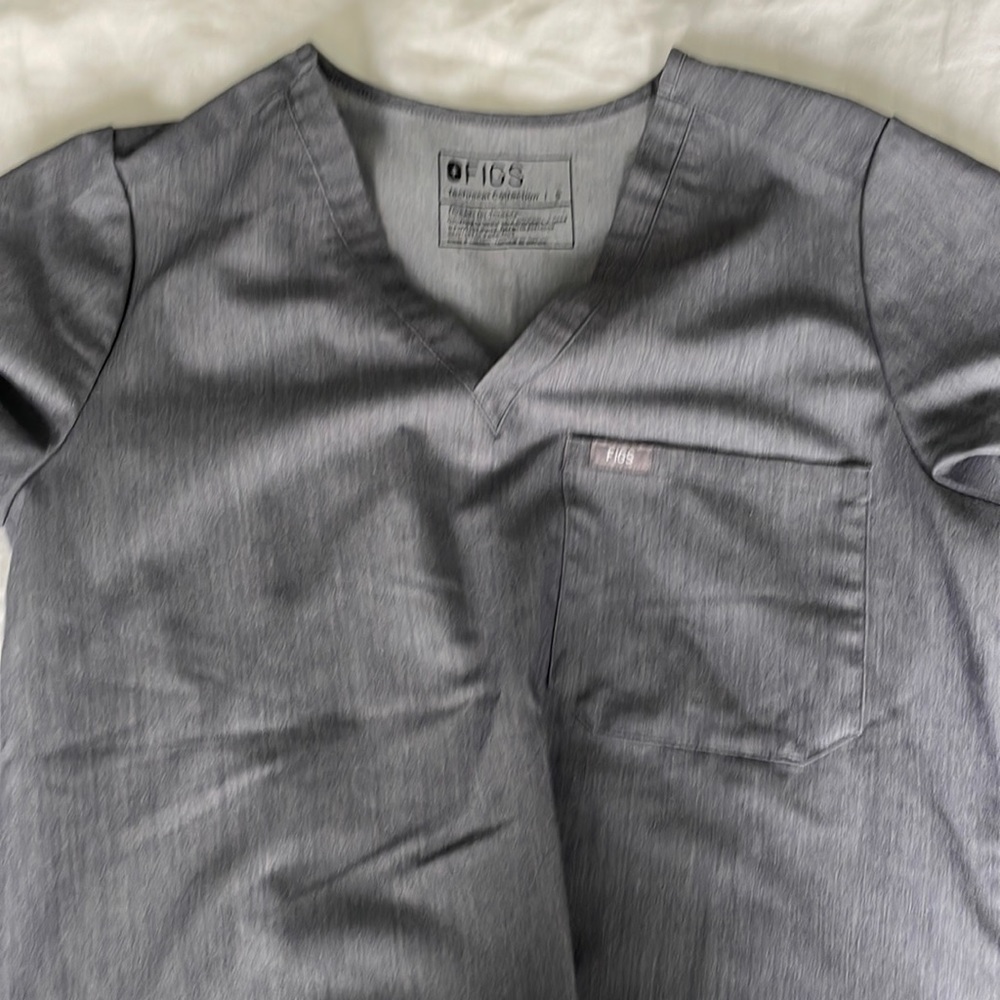 Figs Catarina scrub top